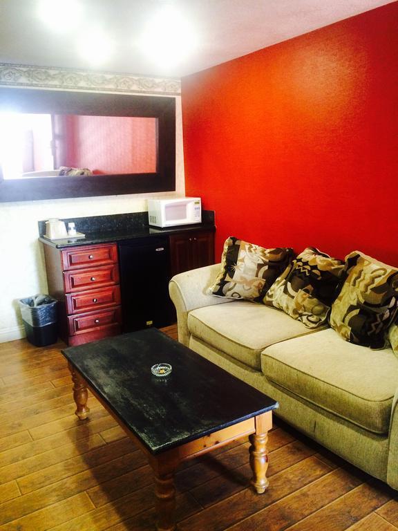 Travelers Inn Lax/Лоундейл Екстериор снимка