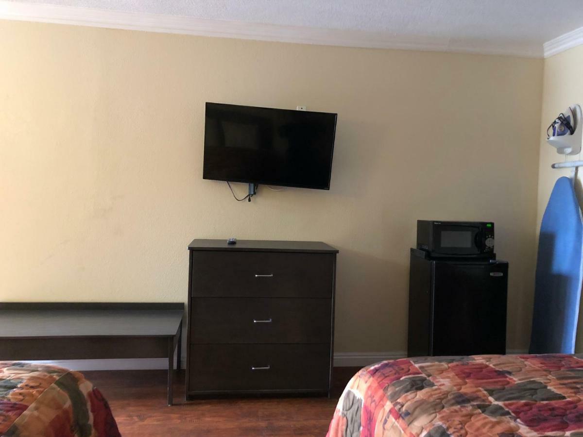 Travelers Inn Lax/Лоундейл Екстериор снимка
